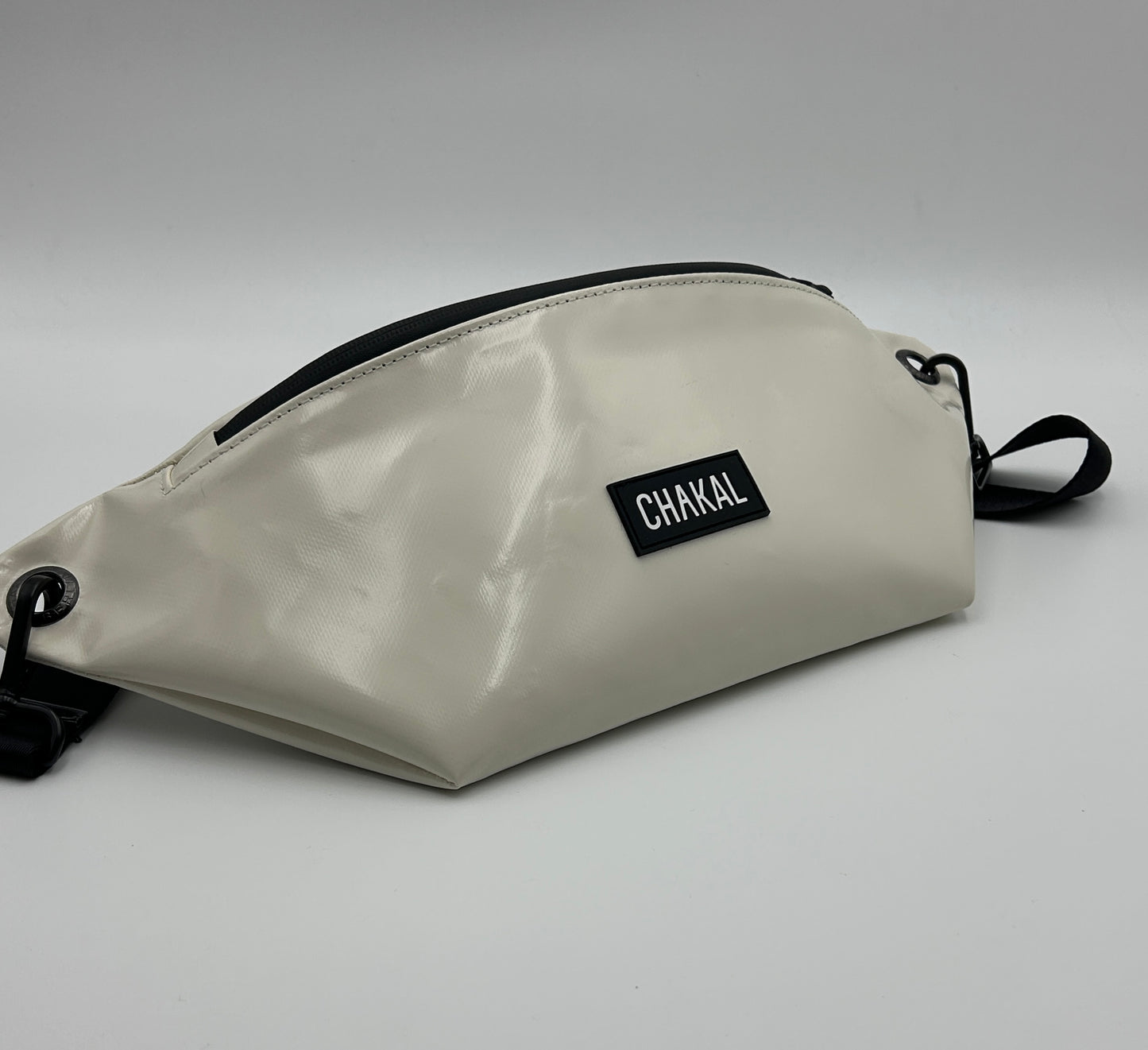 BA04H - 1622 Crossbody Creme