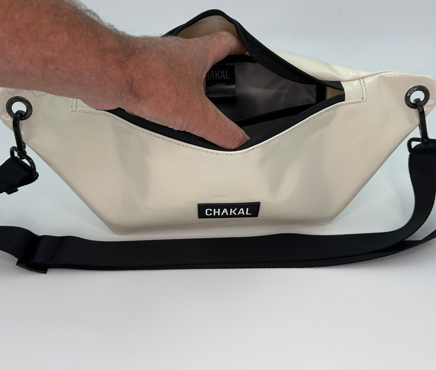 BA04H - 1622 Crossbody Creme
