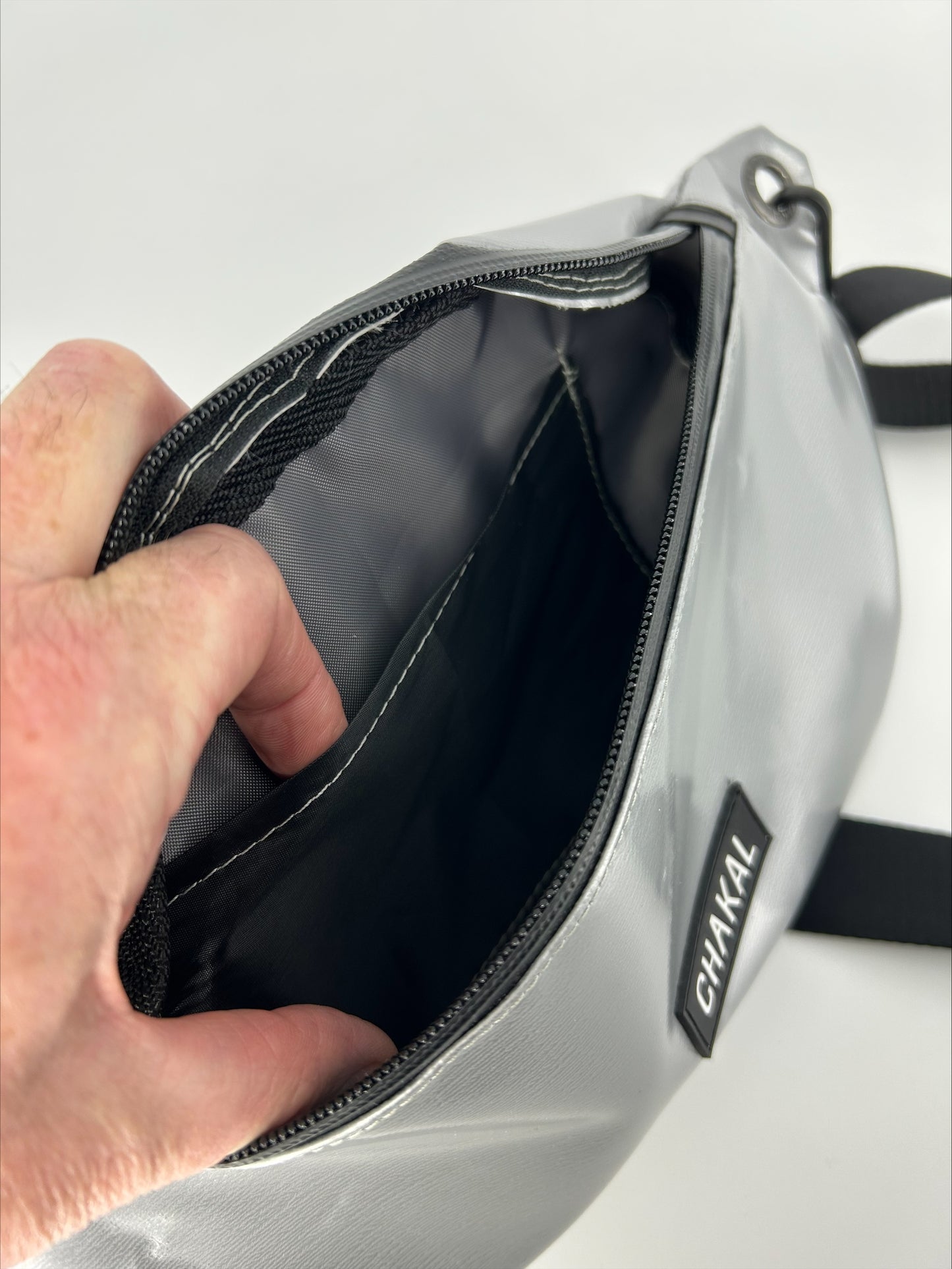 BA04H - 7500 Crossbody Silber
