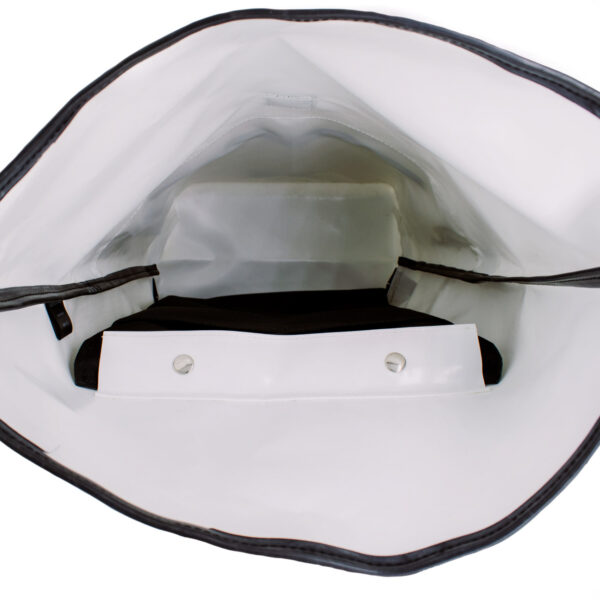 BX01G White water-repellent backpack inside